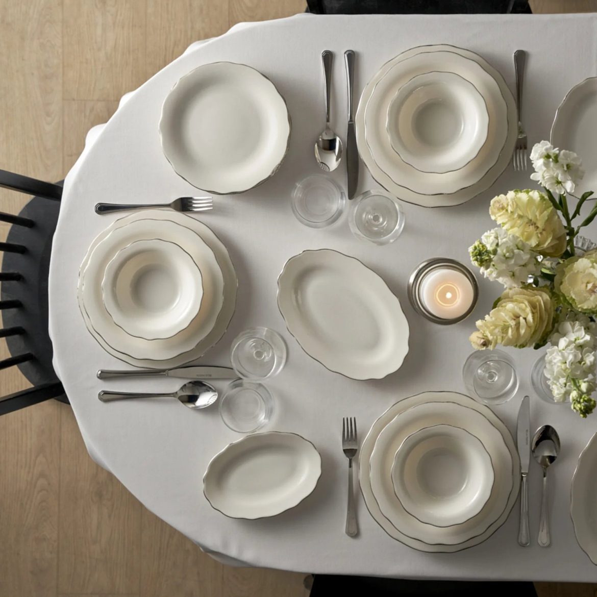 The Table Detail Edit For Rooms That Need More Warmth