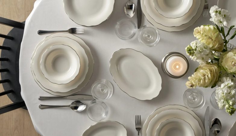 The Table Detail Edit For Rooms That Need More Warmth