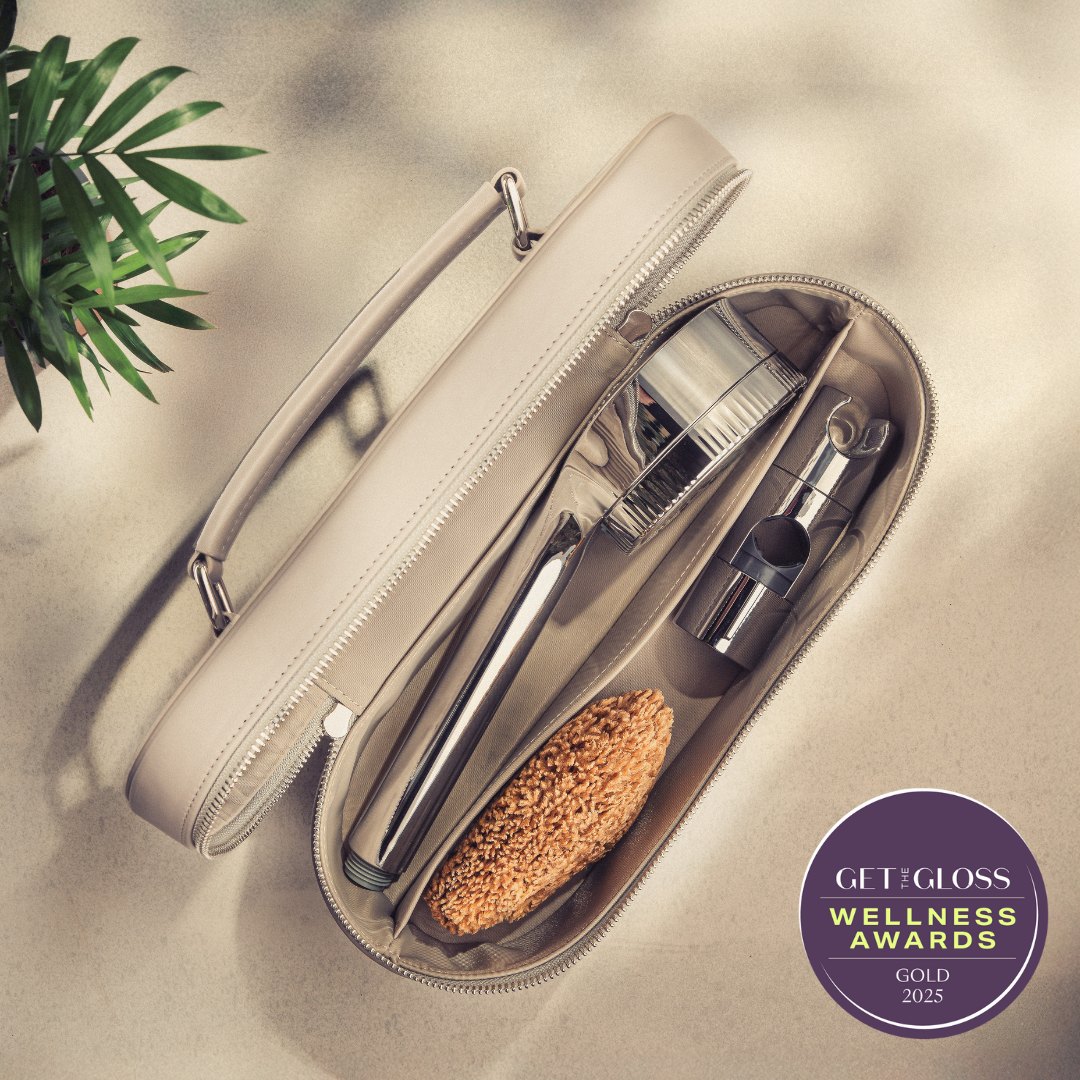 Curoskin vanity case open with compartments